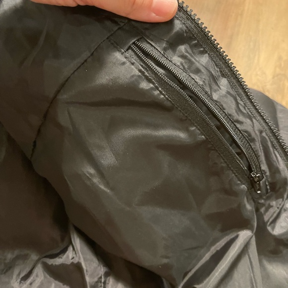 Black puffy bomber coat jacket - Picture 9 of 11